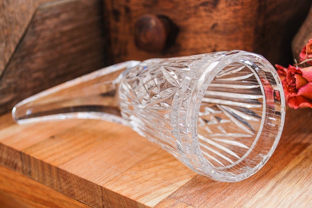 Vintage Cut Glass Crystal Wine Drinking Horn ST012