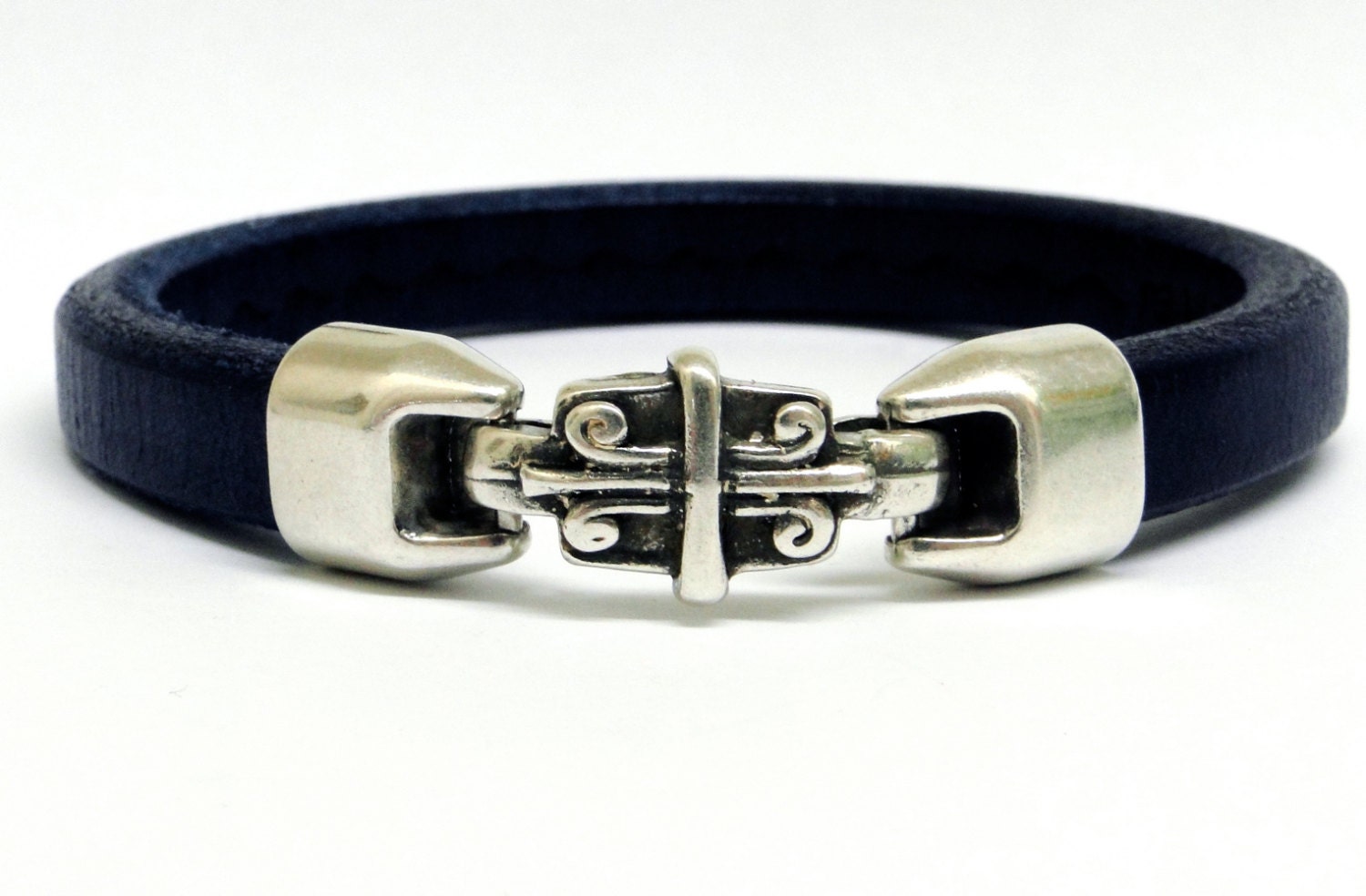 Men's Nautical leather bracelet. Leather cuff. Navy blue