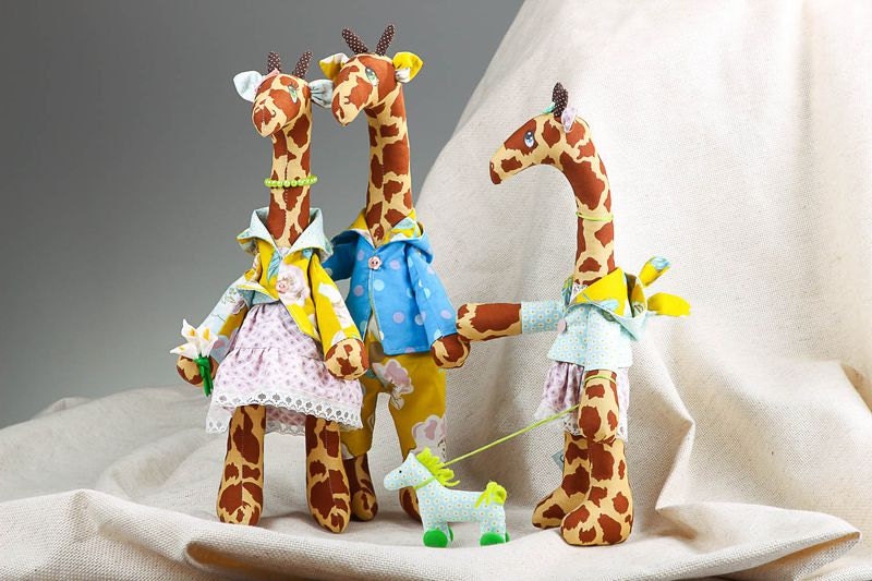 kelly toys giraffe