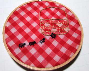 Embroidery Hoop Art, Vintage Gingham Fabric, Picnic basket and ants - Wall Art