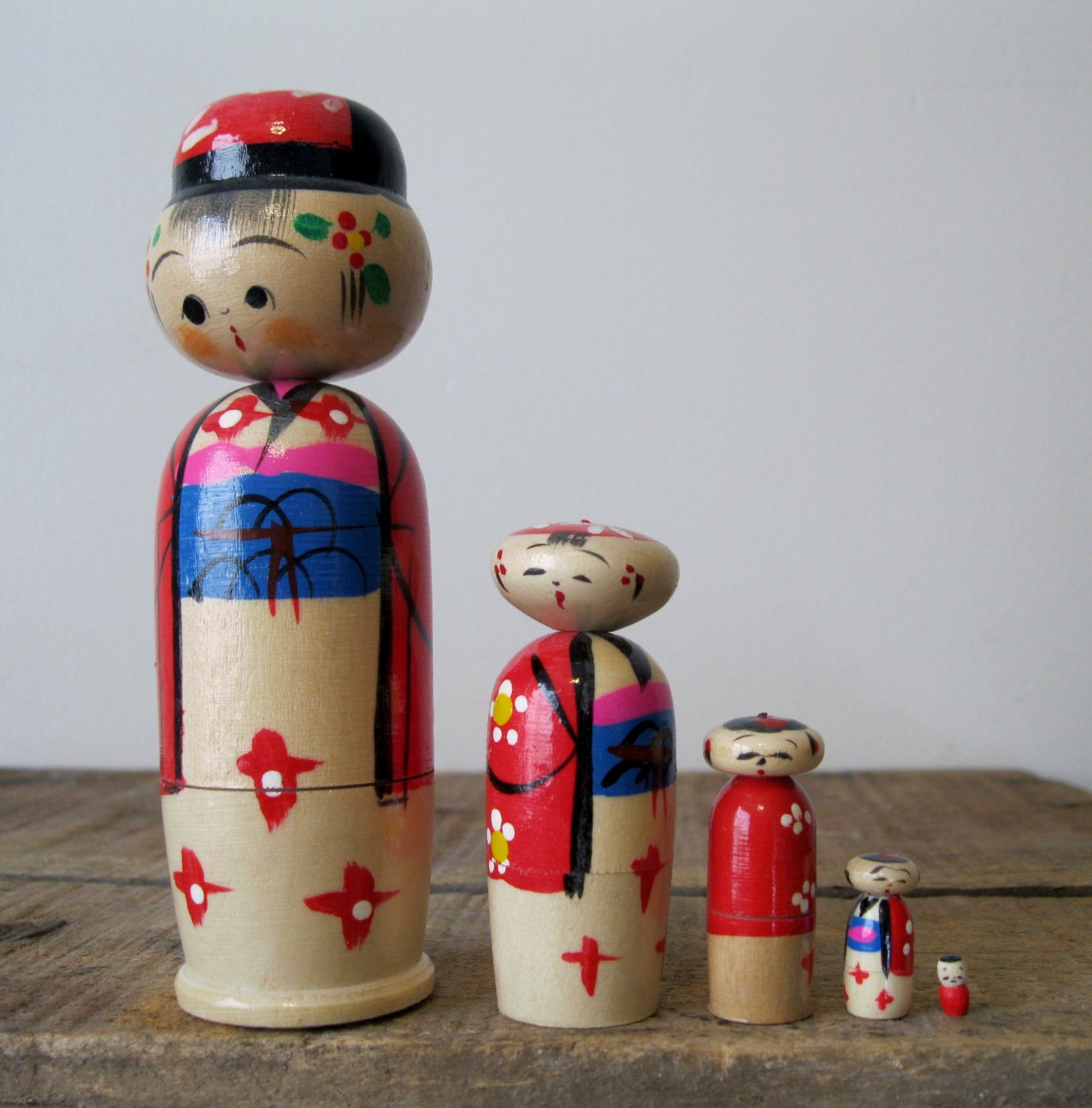 Vintage Japanese Nesting Dolls Kokeshi Bobble Head Doll