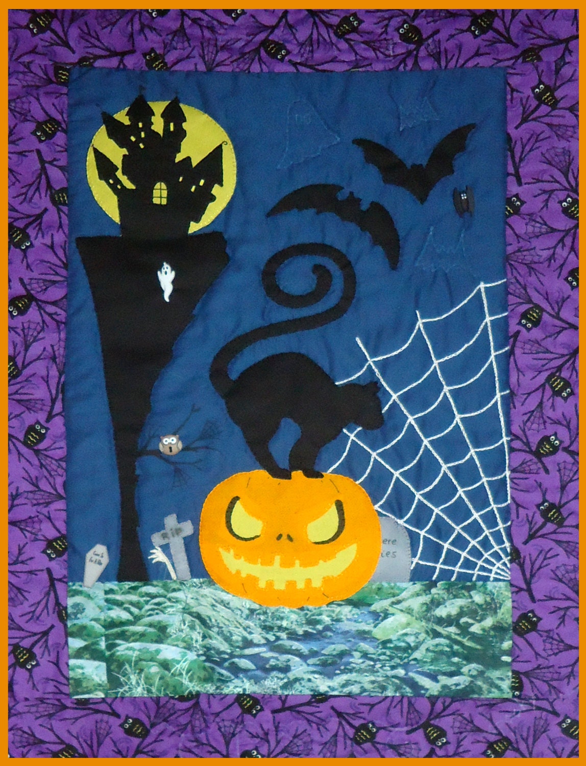 quilt-pattern-spooky-hollow-halloween-decor-halloween-witch-haunted-mansion-applique-quilt