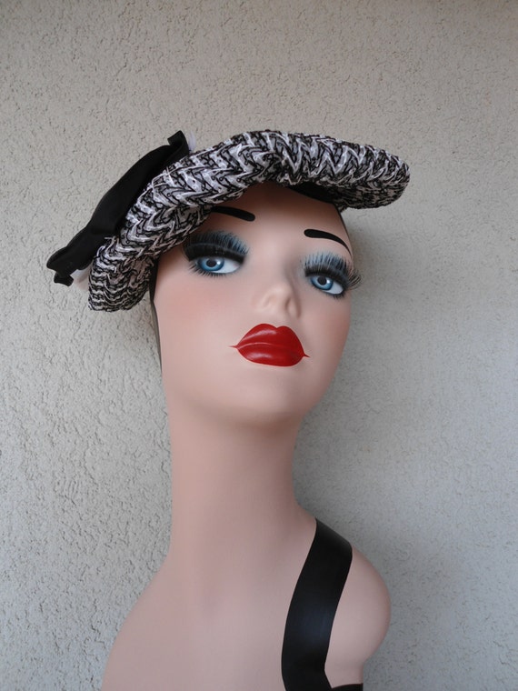 Chapeau de Beret femme Vintage années 50 / 50 s blanc et noir Chapeau de Beret femme Vintage années 50 / 50 s blanc et noir