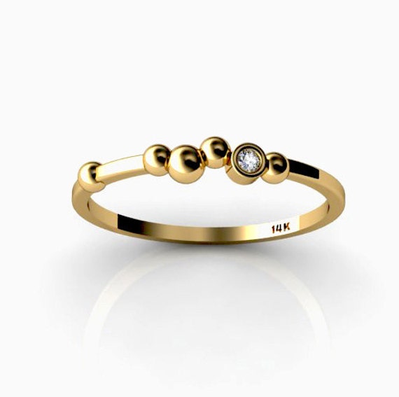 Polka Dot 14K Yellow Gold ring with White Diamond