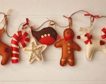 Traditional Christmas Decoration- Christmas garland, Traditional decorations, gingerbread, reindeer, candy cane, christmas decor