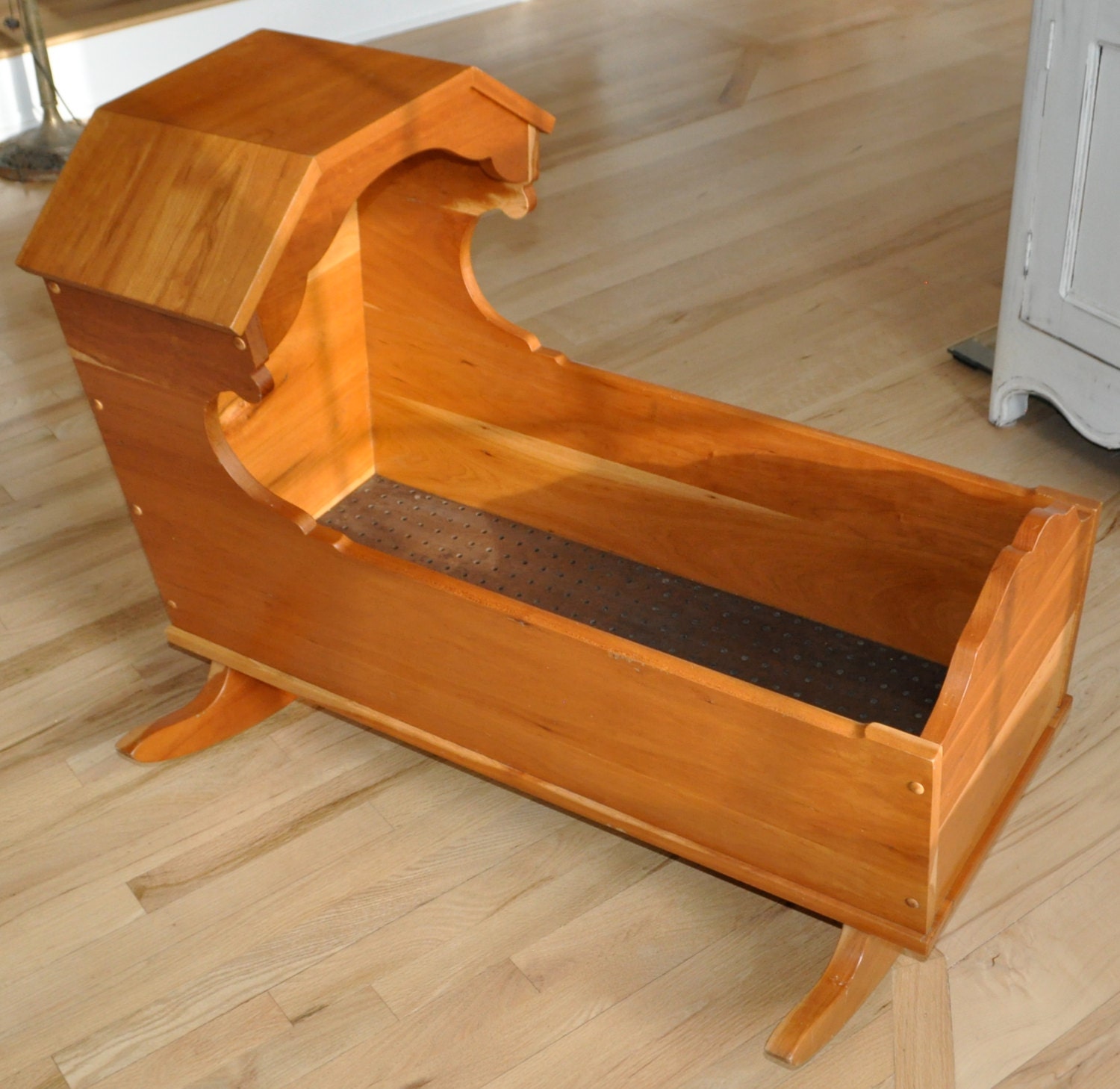 Large Baby Cradle Cedar Wood Wooden Bassinet Rocking Rocker