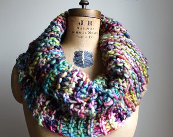 Instant download Super Snuggly Chunky knit cowl PATTERN