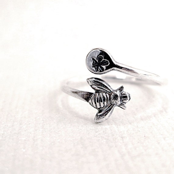 Bee ring| Adjustable| Sterling Silver| Spring fashion| Rings under 25