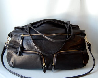 XL Shikotsu leather travel bag in black