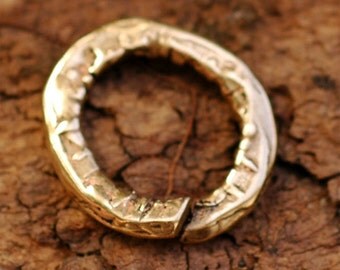 Artisan Thick Textured Jump Ring Link in Golden Bronze 165d