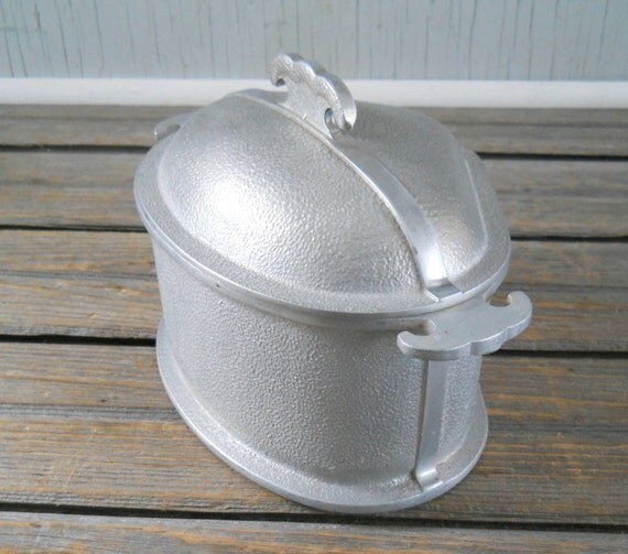 Vintage Guardian Services Pot Triangle with Lid Guardianware