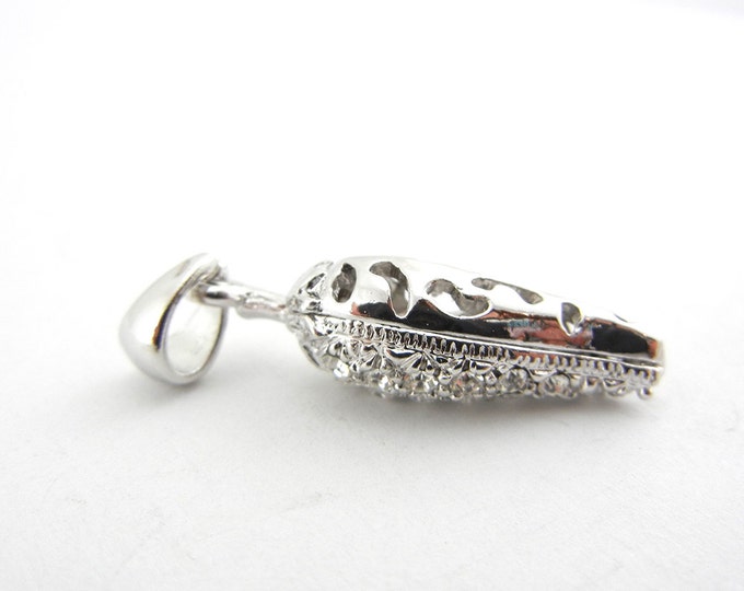 Rhinestone Dimensional Chili Pepper Pendant