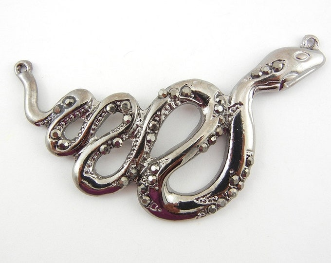 Double Link Hematite-tone Curled Snake with Rhinestone