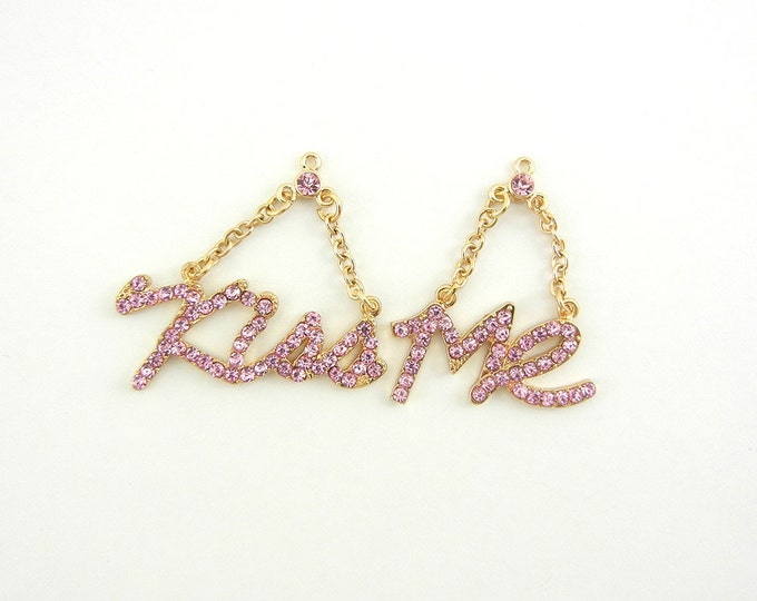 Pair of Pink Rhinestone Kiss Me with Chains Charms Gold-tone