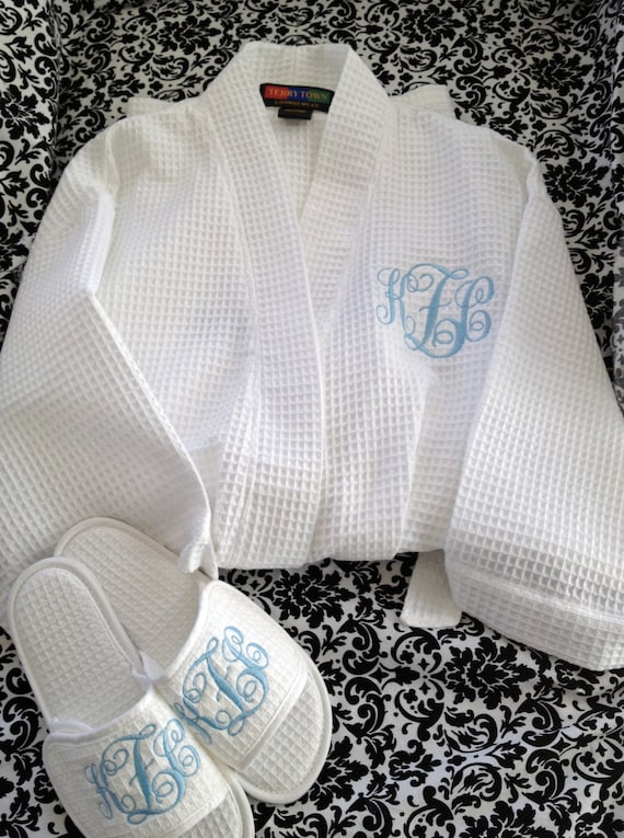 Personalized Robe and Slipper set by CelebratedDesigns on Etsy