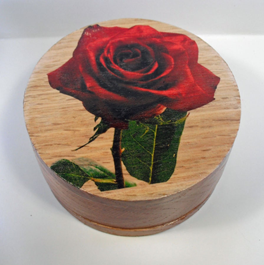 Red Rose Jewelry Box by on Etsy