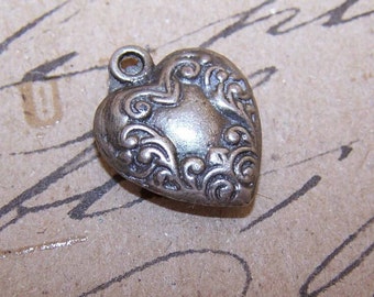 Vintage Heart Charm, Vintage SILVER Heart Charm, Puffy Heart Charm, Vintage Heart Charm, Valentines Day, Vintage Puffy Heart Charm