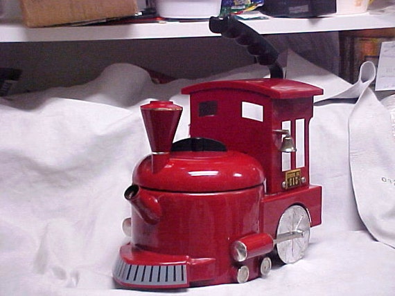 Vintage Kamenstein Red Train Engine Tea Kettle World Of Motion