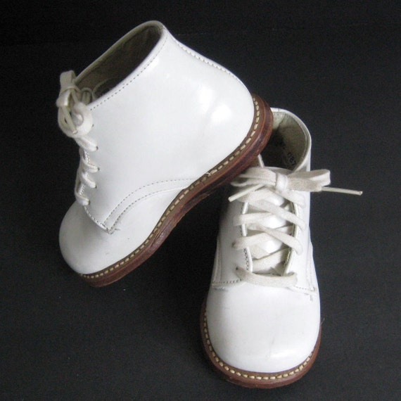 ... Baby Toddler Stride Rite White Leather Lace Up High Top Size 4 Unused