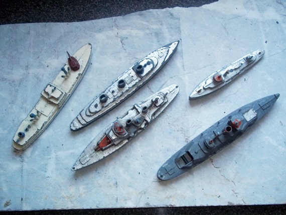 Vintage Tootsietoy Diecast Ships 1930s set of 5