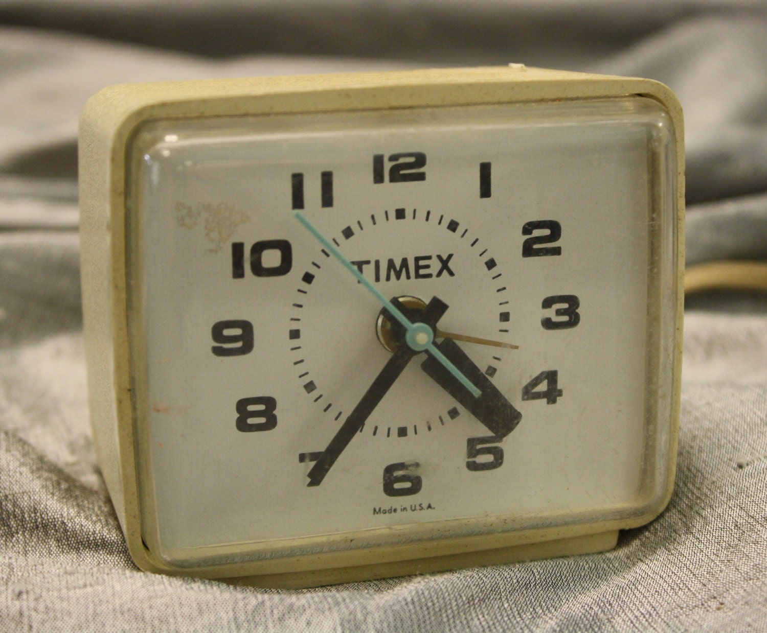 timex wall clock