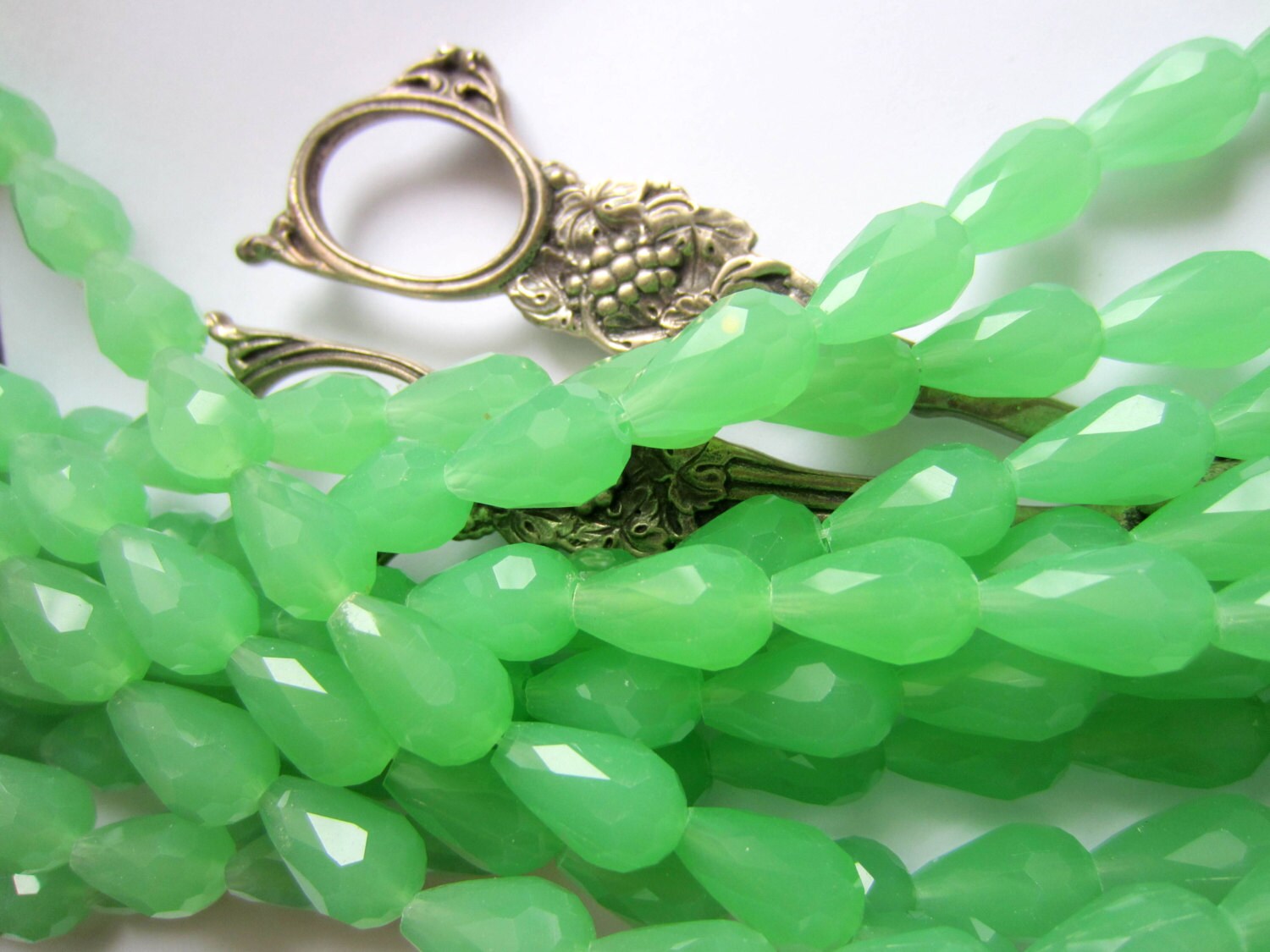 24 Green Crystal beads faceted teardrop beads jewelry making