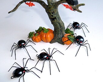 Five Small Hanging Black Spiders Wire Art Ornaments Home Decor Halloween Decor Unique Insect Ornaments Gift of Nature Relistic Spiders
