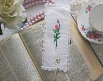 Victorian Lace and Rose Cross Stitch Book Mark by Los Chiquitos