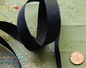 vintage 1 yard rayon woven moire ribbon trim deep navy blue millinery hat trim flapper cloche