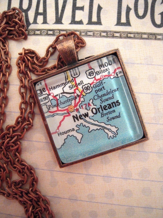 Items similar to Vintage New Orleans LA Map Pendant ...