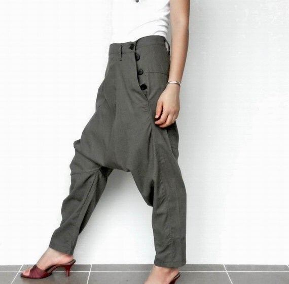 three quarter cotton trousers