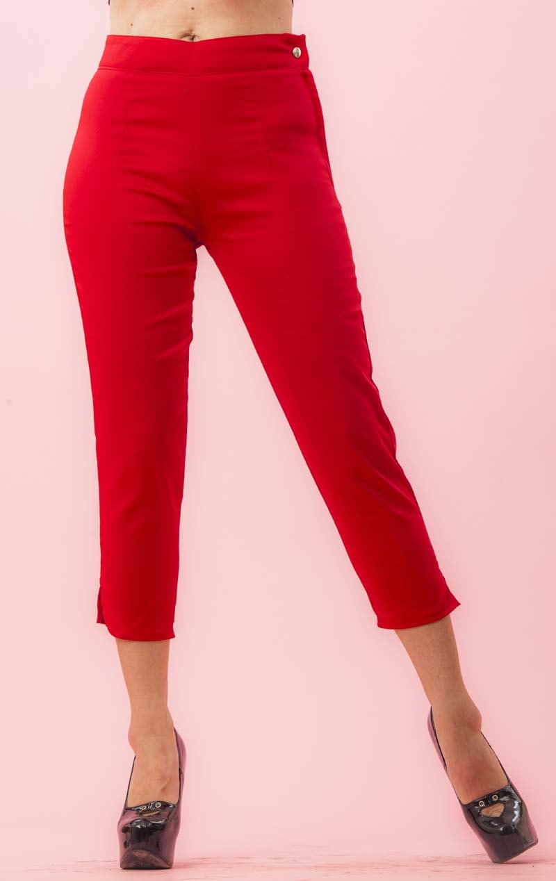 womens red capri pants