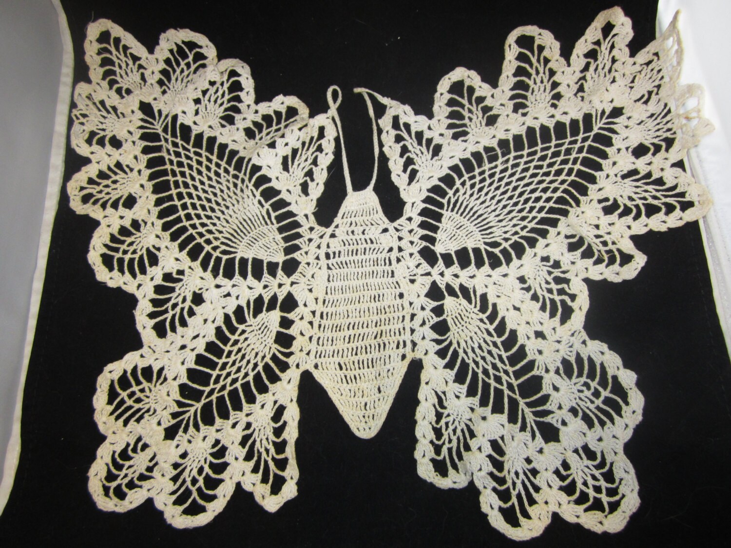 Crochet Lace Doily Butterfly In Pineapple Design Antique Linen