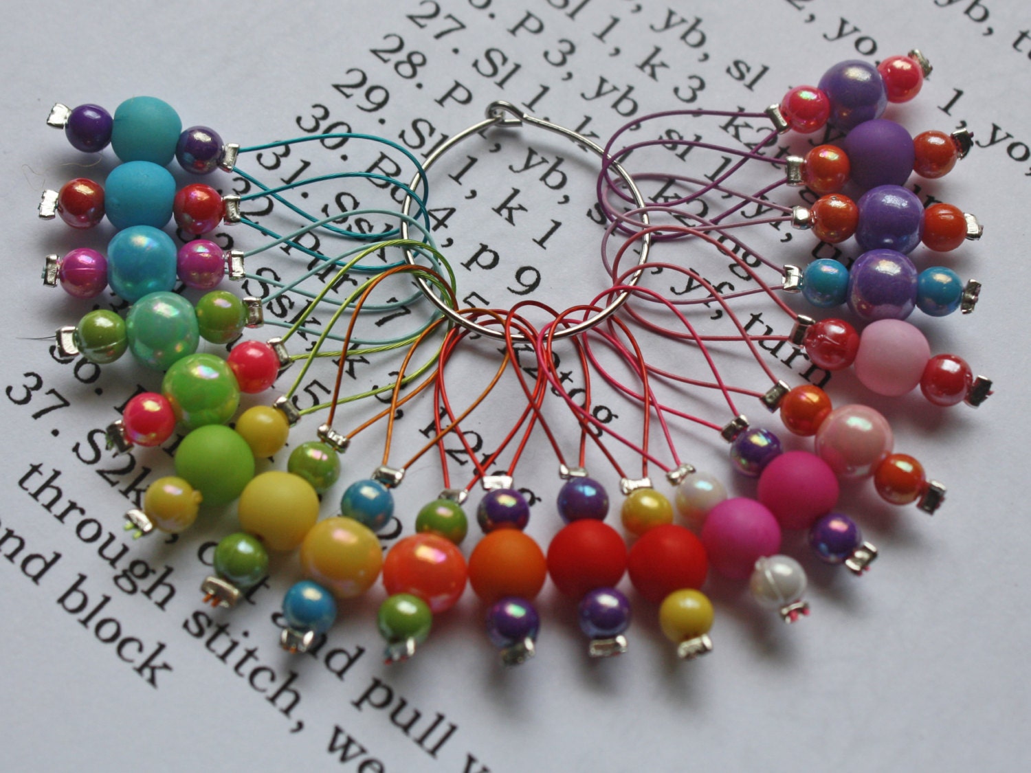20 Knitting stitch markers Bubblegum