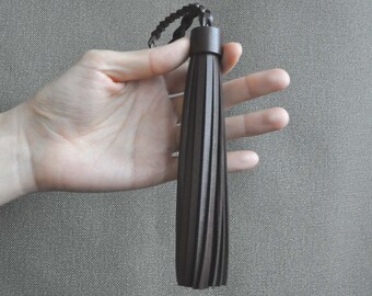 TC-02 TASSEL CHARM main image 0