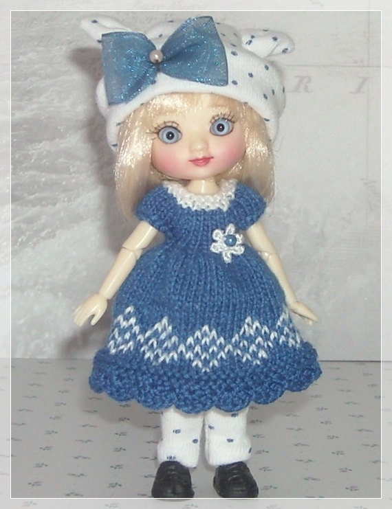 Amelia Thimble Dolls Blue Dainty Diamonds Dress Ear Hat and