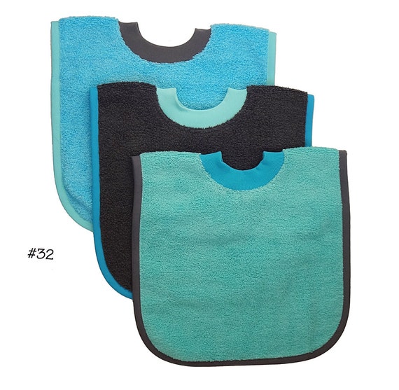 Pullover Baby to Toddler Bibs Set of Three Set 32