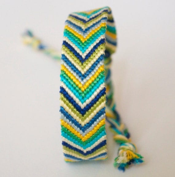 Items similar to Handmade Friendship Bracelet in a V Pattern on Etsy
