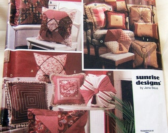 Simplicity Conso 5605 decorator pillow pattern