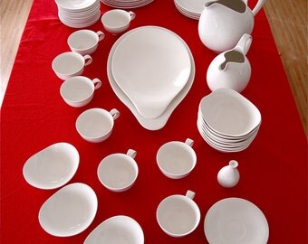 dinnerware by Eva Zeisel, Hi White pattern, 1950