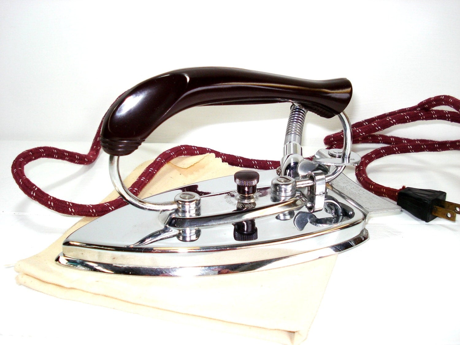 Vintage Winsted Hardware Chrome Durabilt Fully Automatic Folding Iron