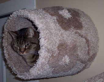 Cat Tree-The Kitty Cubby