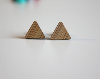 Triangle studs earrings, bamboo/ Laser cutting/ Petite Fantaisie Collection.