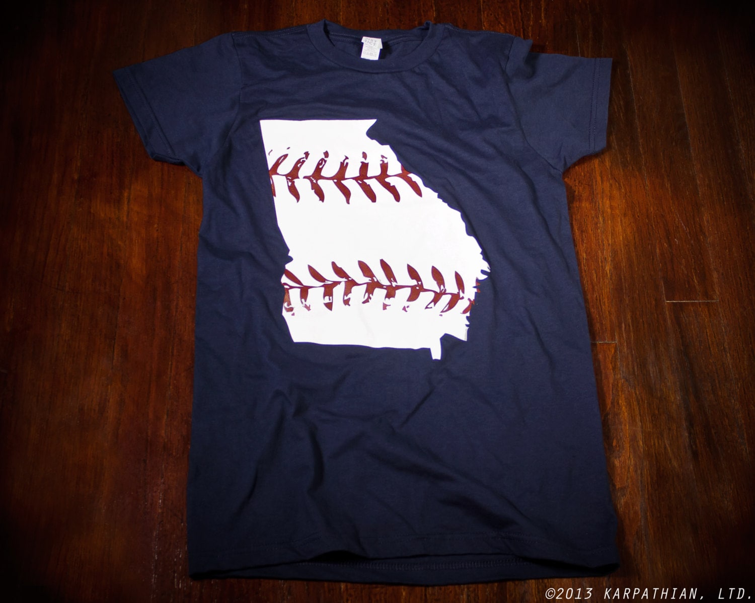 ladies atlanta braves shirts