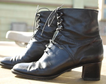 Lundi Bleu Black Leather Ankle Boots With Heel Size 35.5
