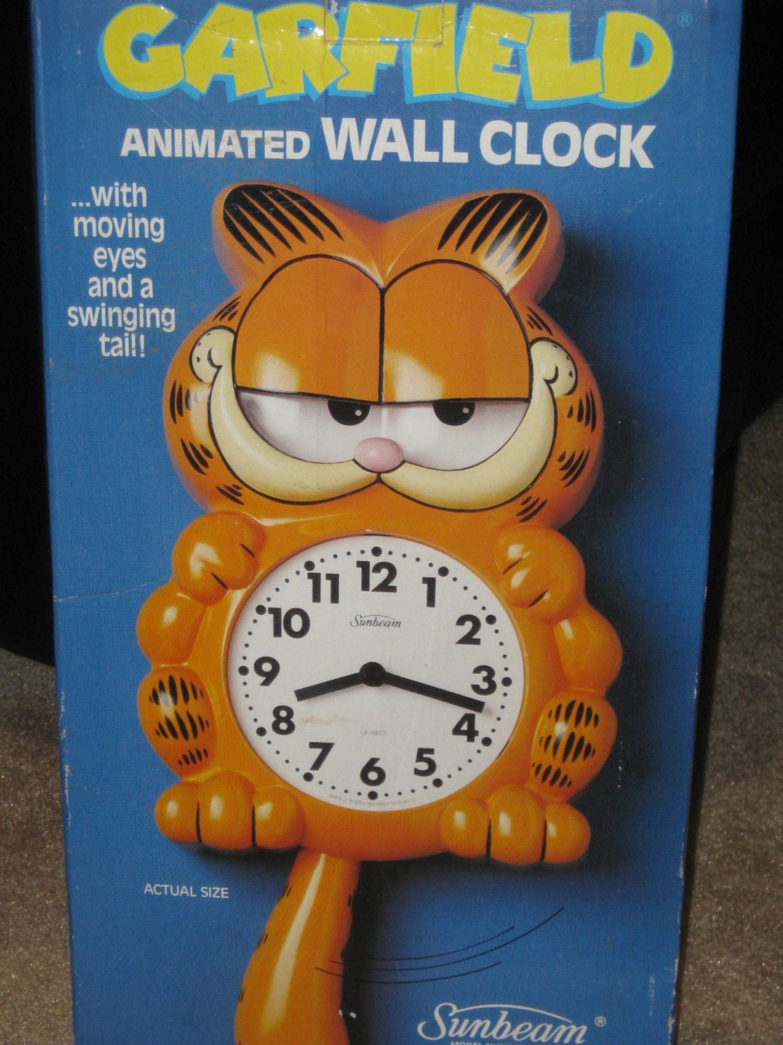 Garfield Wall Clock with Swinging Tail Moving Eyes