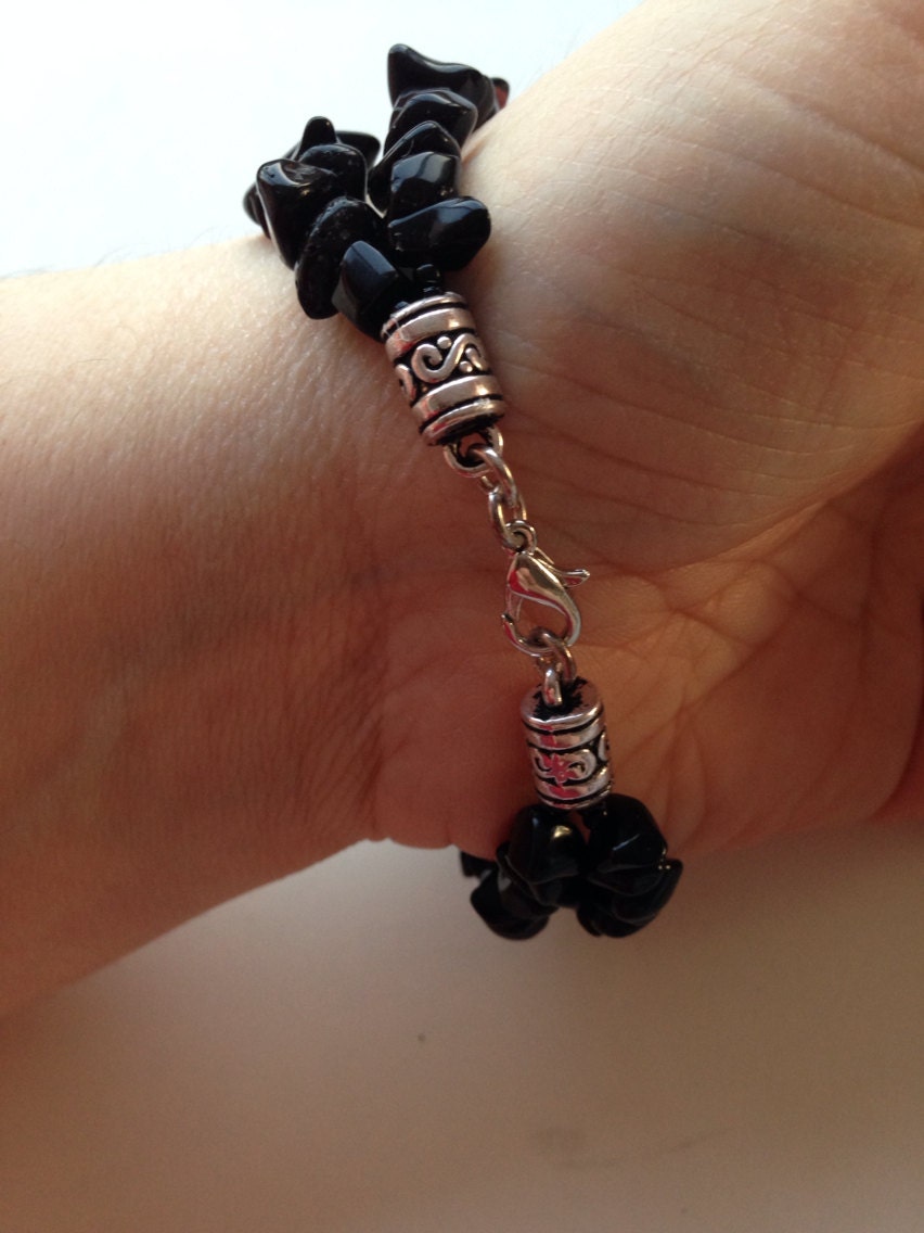 Calming and grounding bracelet in black by GinasCreativeDesigns