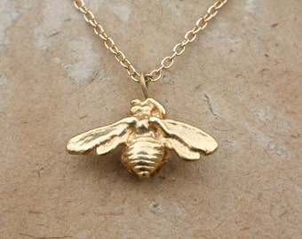 Golden Honey Bee necklace... alex monroe style, gold, insect, wings, wing, exotic, ethnic, boho, palomita jewellery, palomita jewelry,11