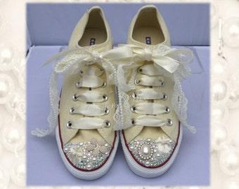 Wedding converse / bridesmaid converse / Vintage converse / lace converse / delicate / romantic