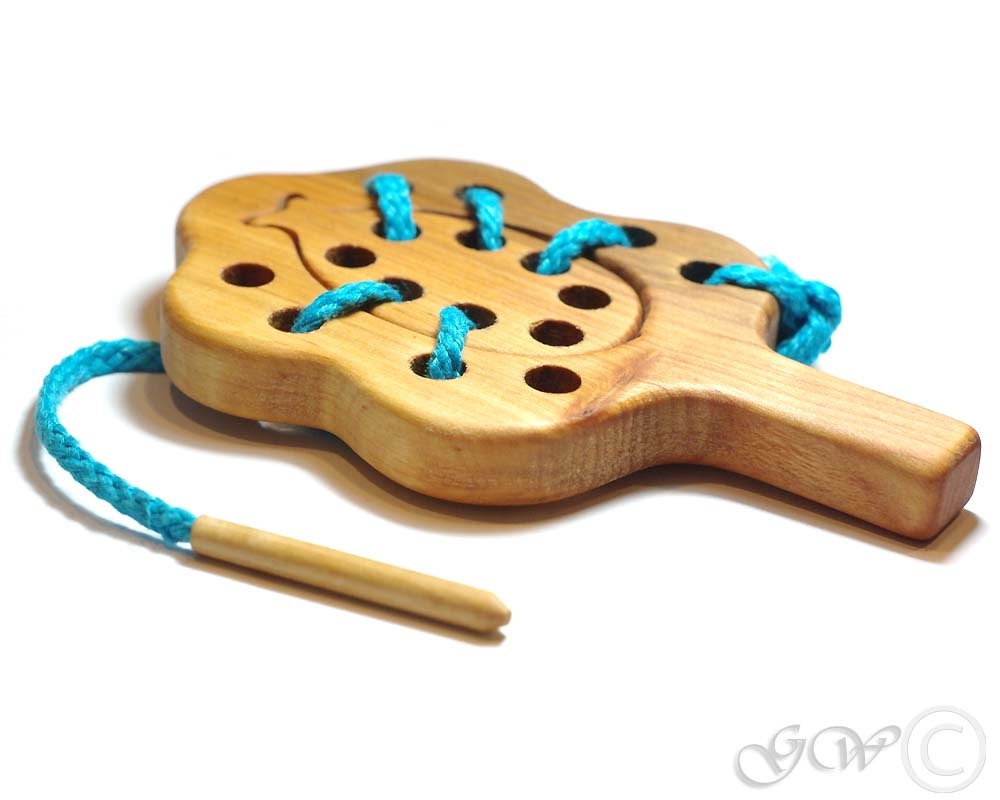 wooden lacing beads toy